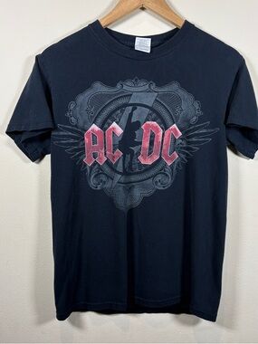 Vintage AC/DC Black Ice World Tour 09 10 Concert Band Rock T-Shirt